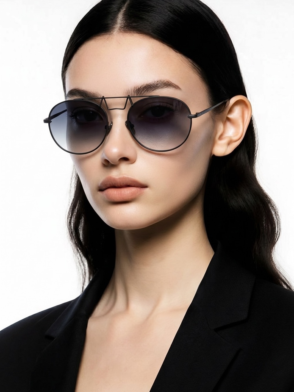 Saint Owen Women’s Black Aviator Sunglasses - Gradient Smoke Lenses